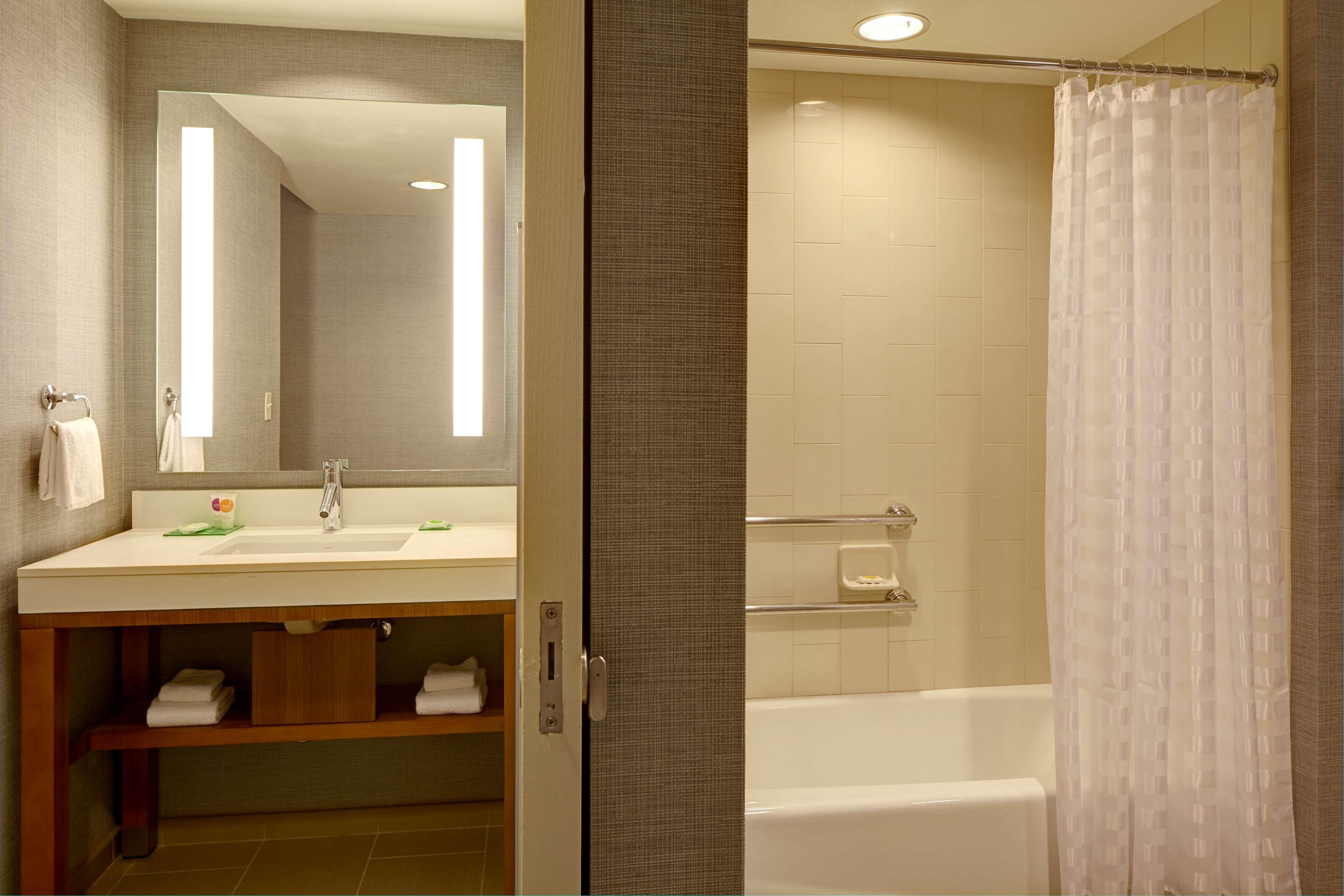 Hyatt Place Marlborough/Apex Center Extérieur photo